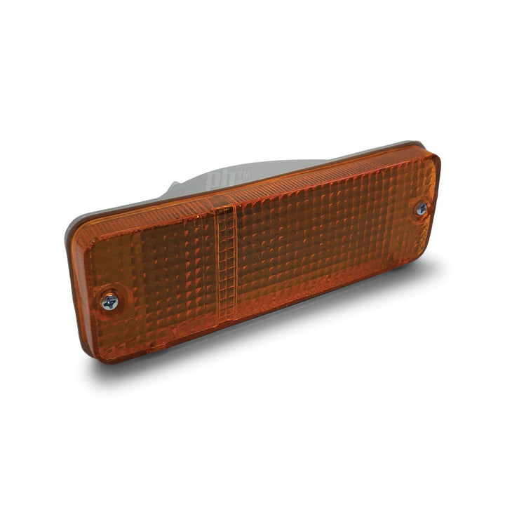 Front Bumper Indicator Light LEFT Fits Toyota Hilux Ute 2WD 4WD 1983 - 1988