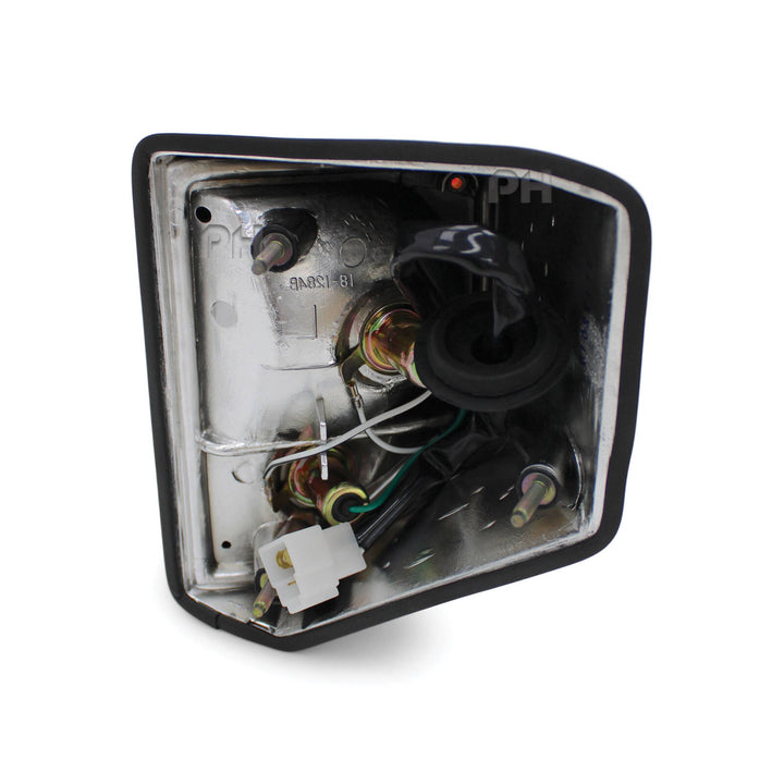 Corner Light Chrome RIGHT Fits Toyota Landcruiser 70 75 Series 1985 - 1999