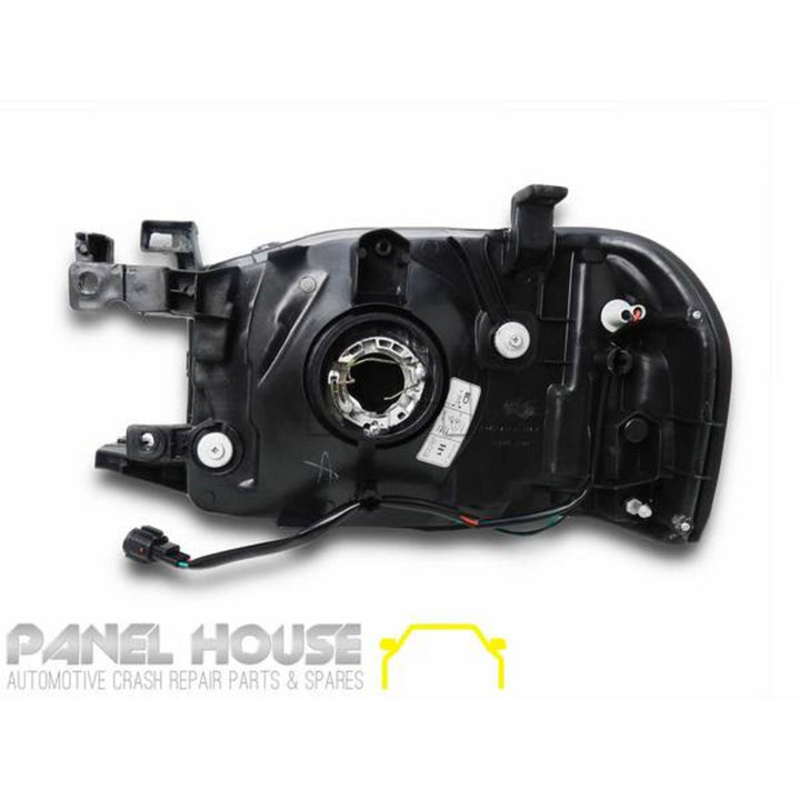 Headlight RIGHT Fits Nissan Navara D22 2001 - 2014