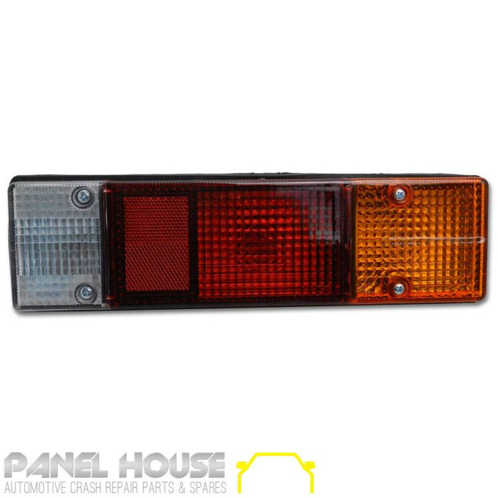 Tail Light fits Mitsubishi Triton ML MN Tray Back 06-13 Round Plug
