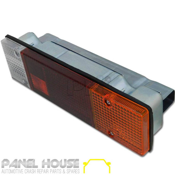 Tail Light fits Mitsubishi Triton ML MN Tray Back 06-13 Round Plug