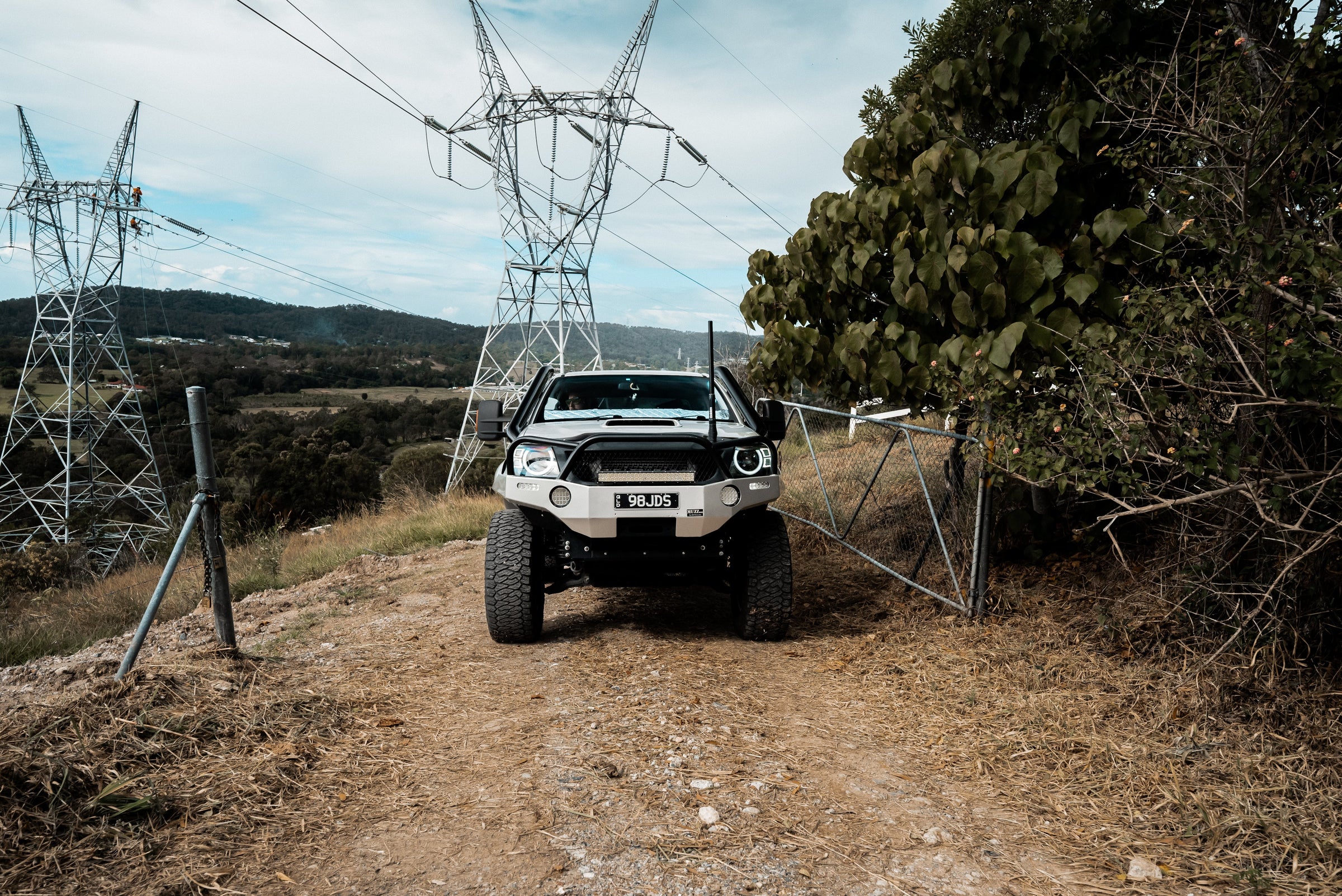 Hilux grills