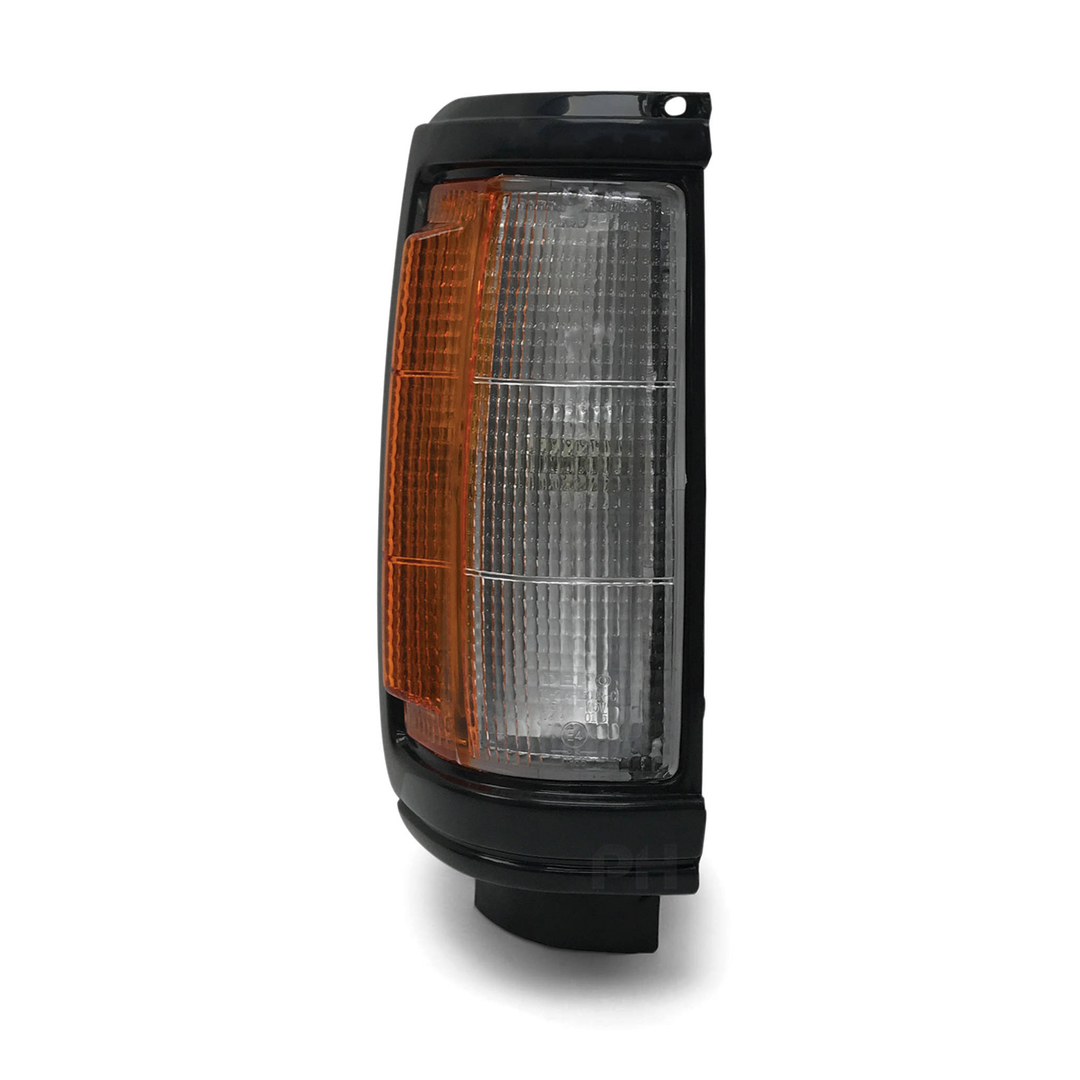 Corner Indicator Park Light RIGHT Fits Mitsubishi Triton ME-MJ 1986 - 1996