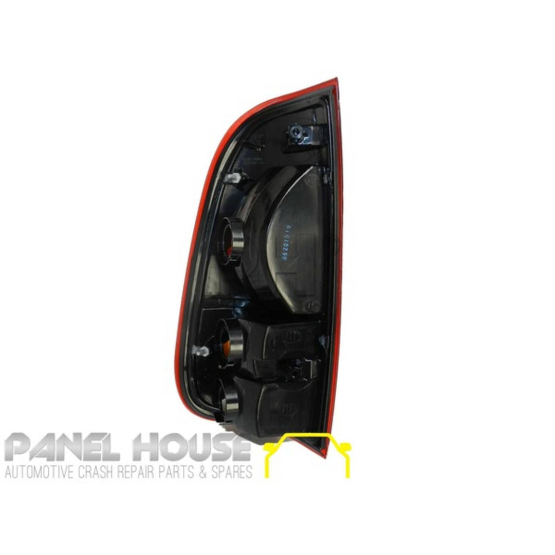 Tail Light RIGHT fits Ford F-Truck F250 F350 SUPER DUTY 2001 - 2006