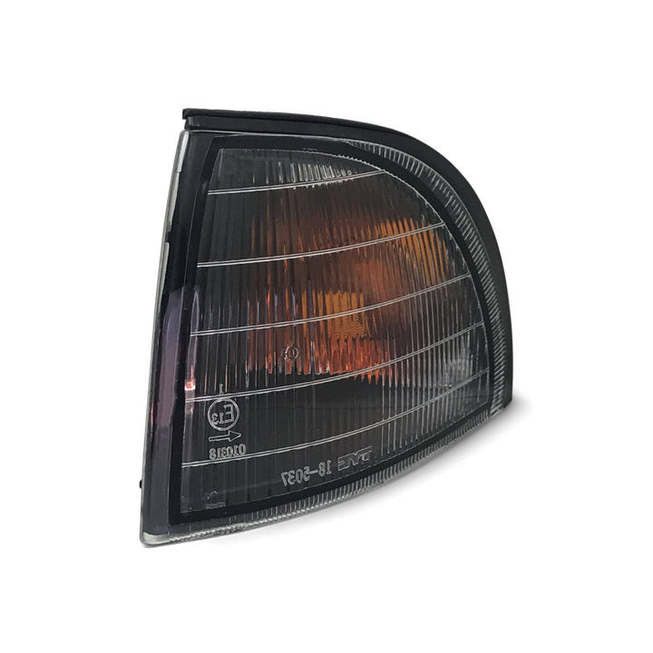 Indicator Corner Light LEFT fits Mitsubishi Magna TE TF TH TJ