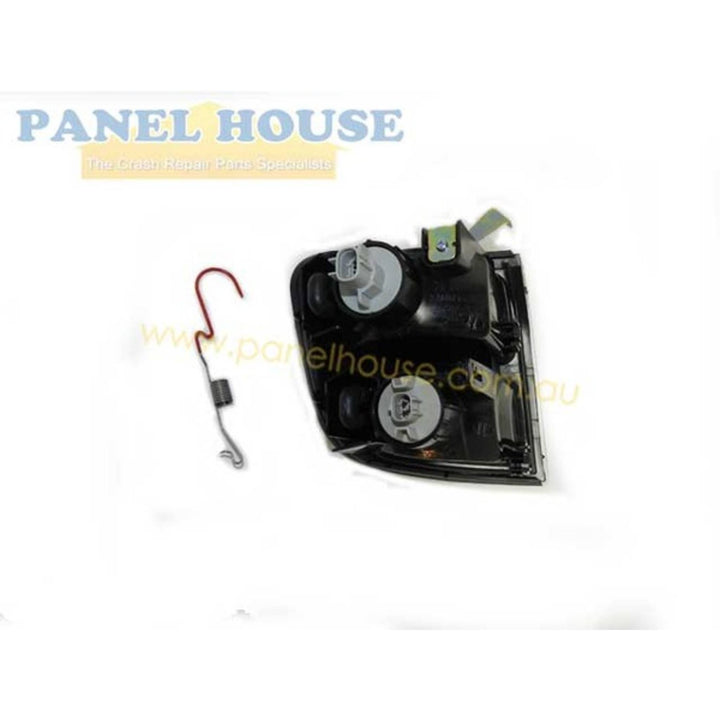 Corner Indicator Park Light LEFT Fits Mitsubishi Pajero NL 1997 - 2000