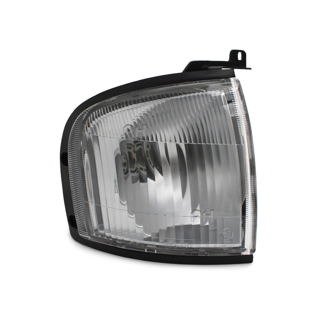 Corner Indicator Light RIGHT fits Mazda B-Series Ute B2500 B2600 1999 - 2002