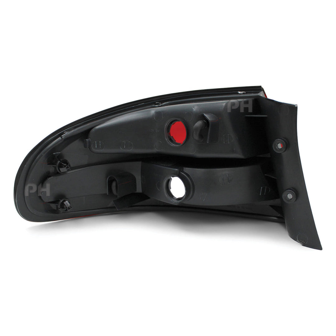Tail Light RIGHT fits Holden Commodore VT Sedan Series 2 1999 - 2000