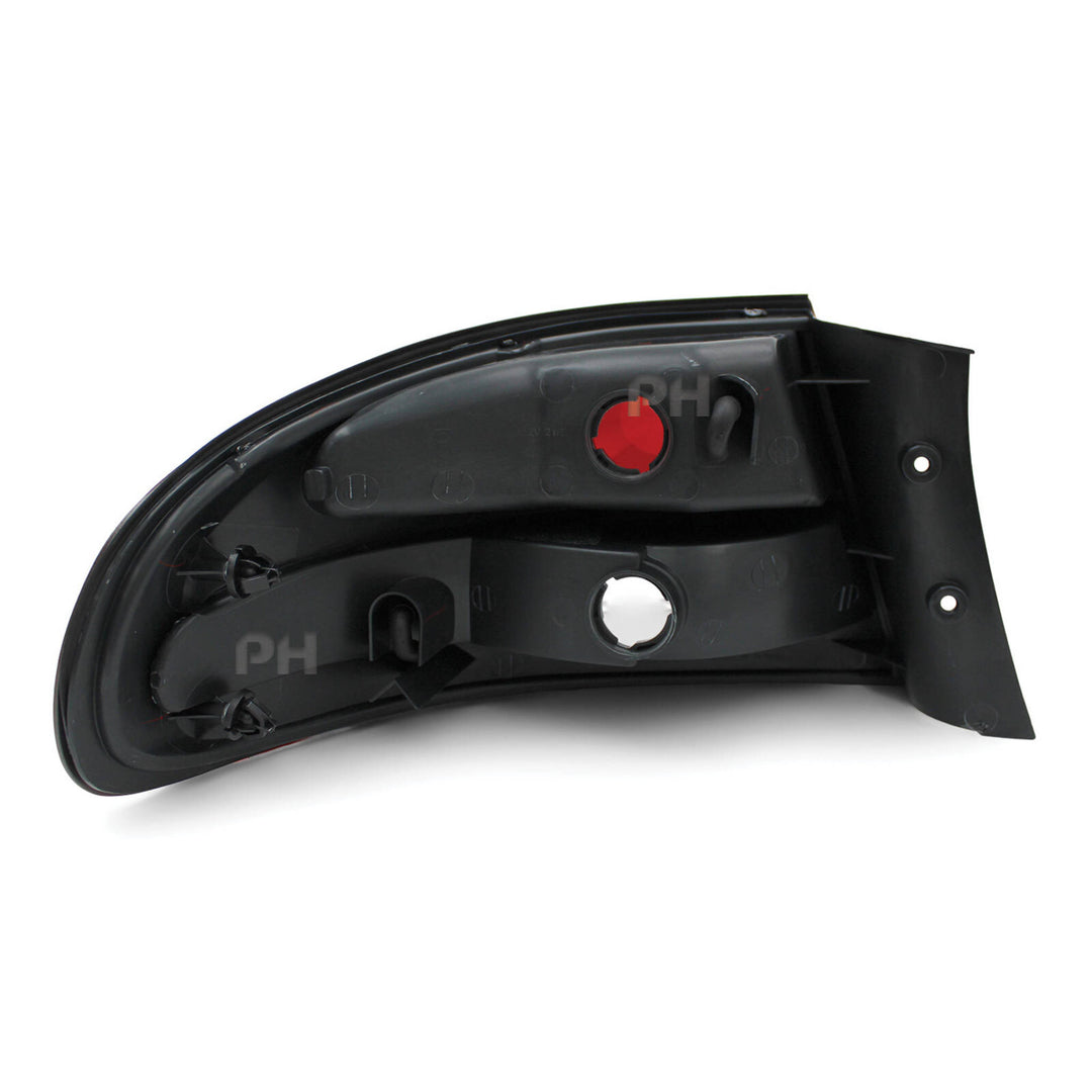 Tail Light RIGHT fits Holden Commodore VT Sedan Series 2 1999 - 2000