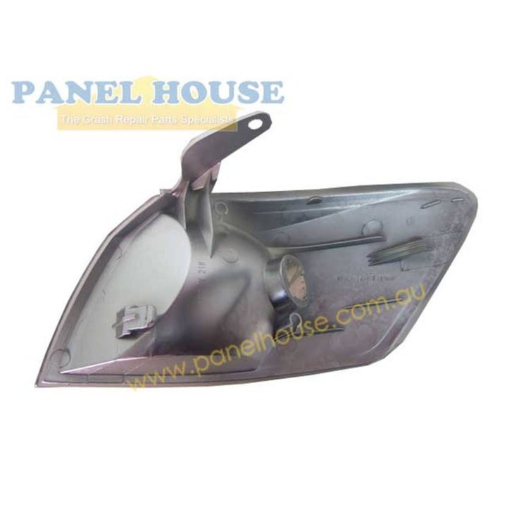 Corner Indicator Light RIGHT Fits Toyota Camry 20 Series 2000 - 2002