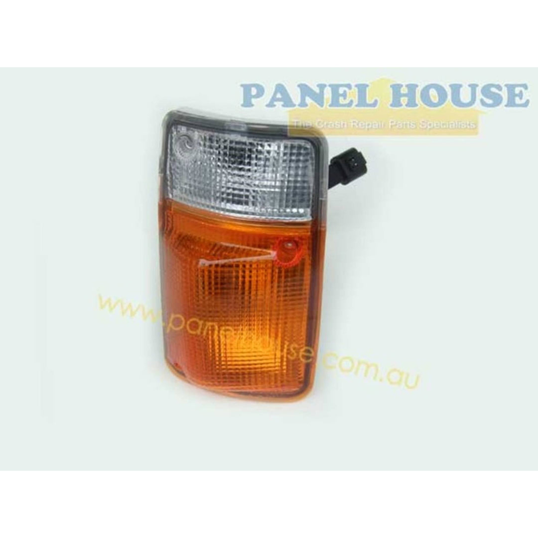 Corner Indicator Park Lights PAIR Fits Nissan Patrol GQ 1994 - 1997