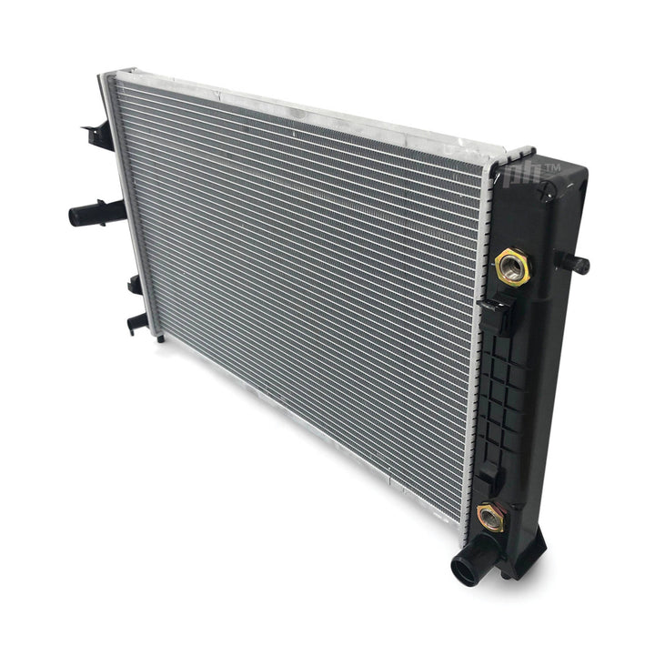 Radiator fits Holden Commodore VZ 3.6L 6 Cylinder 2004 - 2006 Sedan Ute Wagon