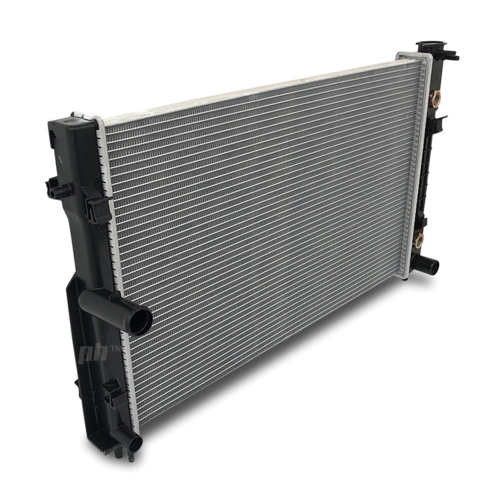 Radiator fits Holden Commodore VZ V8 5.7L 6.0L 2004 - 2006 Sedan Ute Wagon