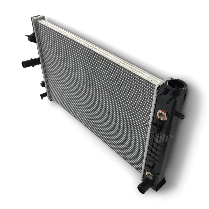 Radiator fits Holden Commodore VZ V8 5.7L 6.0L 2004 - 2006 Sedan Ute Wagon