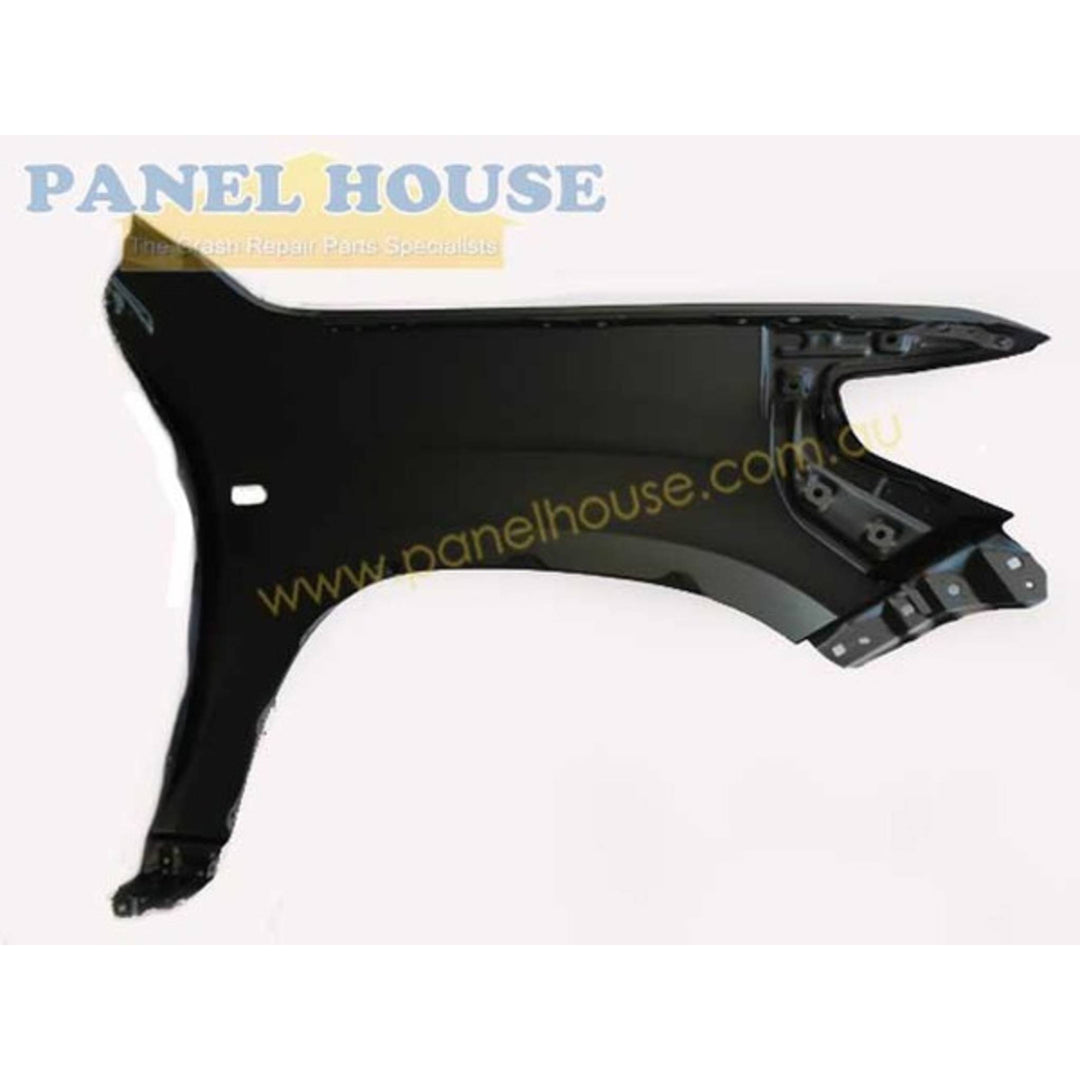 Guard With Flasher Hole LEFT Fits Toyota Landcruiser 200 Series 08/2007 - 12/2011