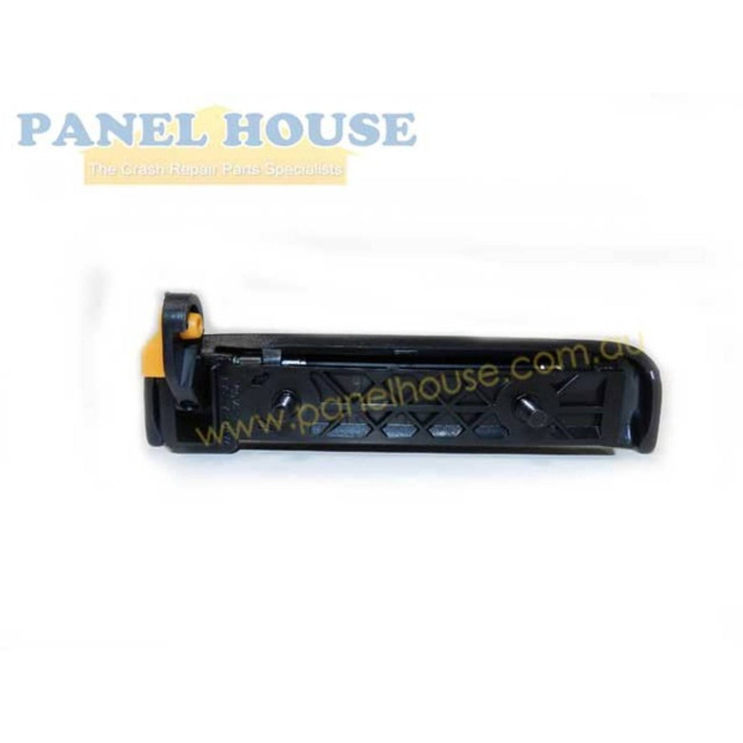 Door Handle LEFT Outer fits Nissan Navara D22 1997-2001