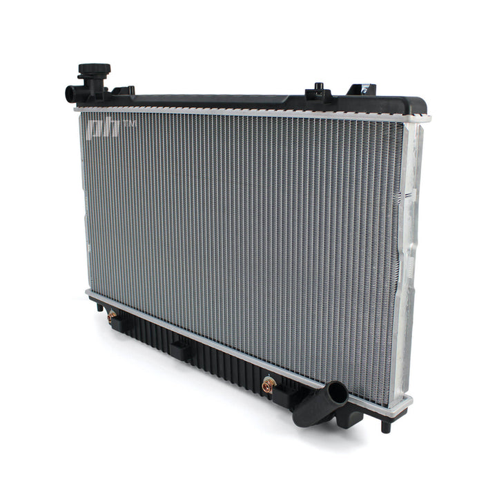 Radiator fits Holden Commodore VE V8 6.0L 2006 - 08/2011  Sedan Ute Wagon