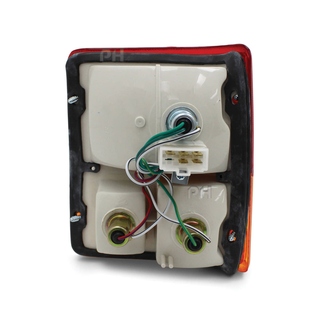Tail Light LEFT Fits Mitsubishi Pajero NA-NG 1983 - 1991