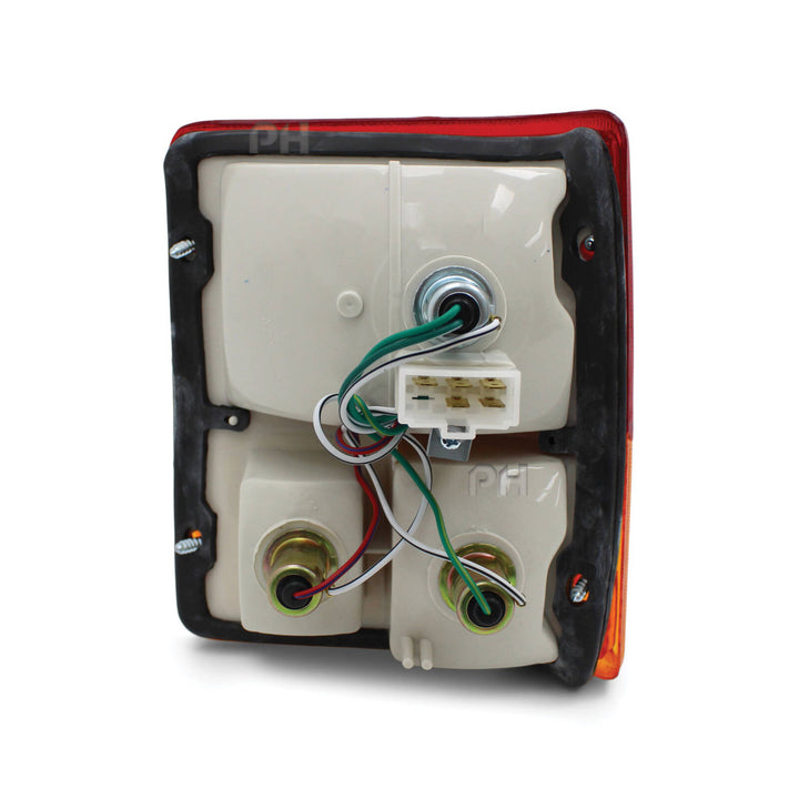 Tail Light LEFT Fits Mitsubishi Pajero NA-NG 1983 - 1991