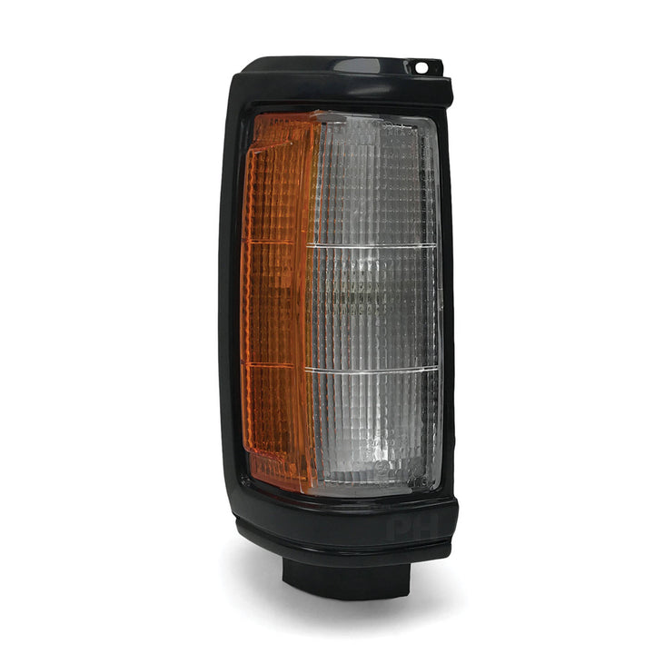 Corner Indicator Park Light RIGHT Fits Mitsubishi Triton ME-MJ 1986 - 1996