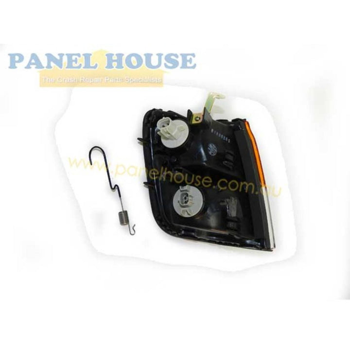Corner Indicator Lights PAIR fits Mitsubishi Pajero NH-NK 91-97 Pair 1xLH 1xRH