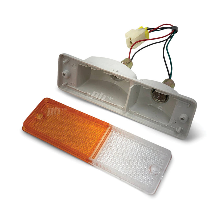 Universal Bull Bar Indicator Blinker / Park Light RIGHT RH TYPE 3 fits Nissan