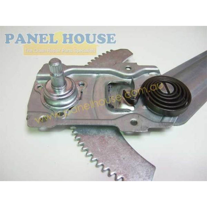 Window Regulator RIGHT Manual Fits Toyota Hilux 11/2001 - 09/2005