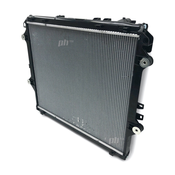 Radiator Manual 2.4L 2.8L Turbo Diesel Fits Toyota Hilux N80 2015 - 2020