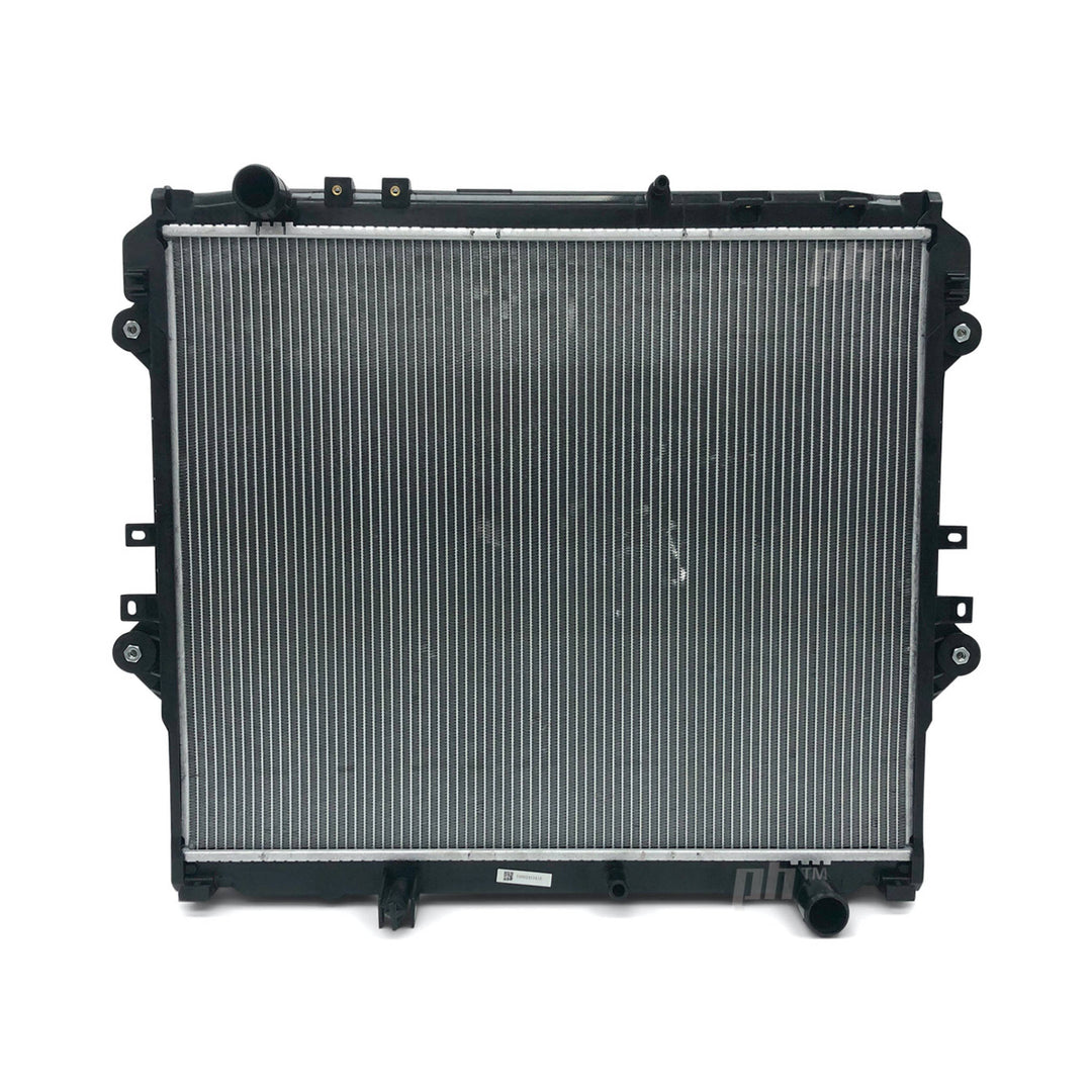 Radiator Manual 2.4L 2.8L Turbo Diesel Fits Toyota Hilux N80 2015 - 2020