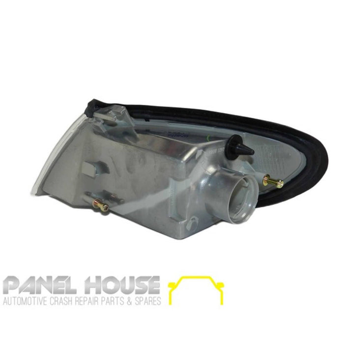 Corner Indicator Light RIGHT fits Ford Falcon / Fairmont EF EL XH