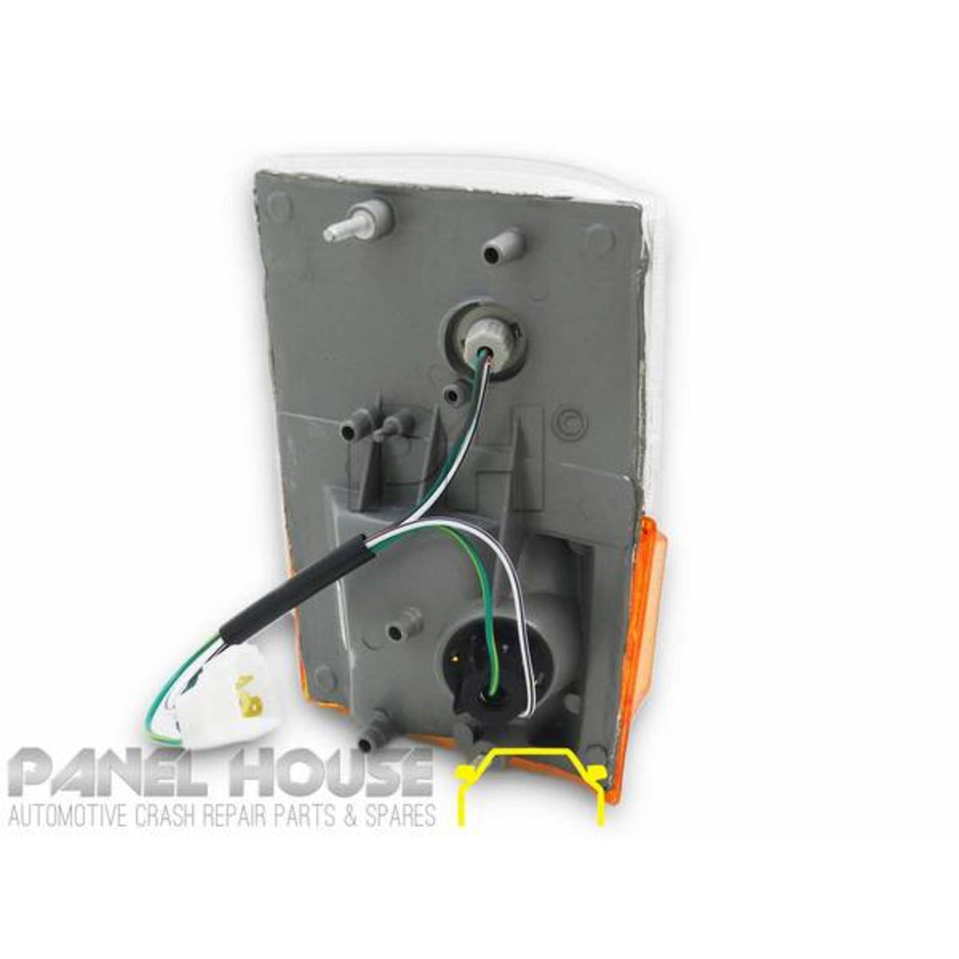 Corner Indicator Park Lights PAIR Fits Toyota Hiace 1983 - 1985