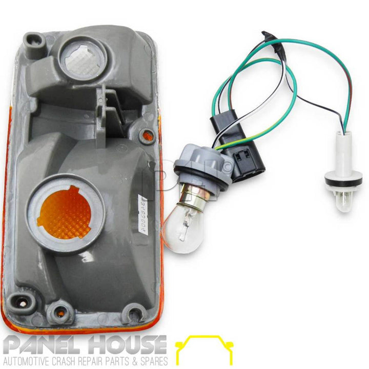 Corner Indicator Park Lights PAIR Fits Nissan Patrol GQ 1988 - 1994