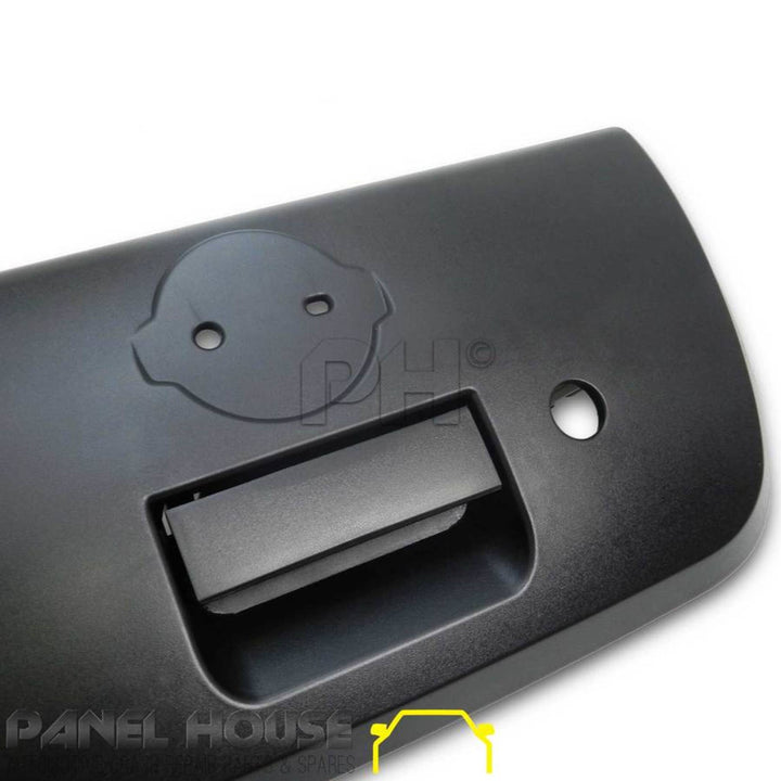 Tailgate Handle Assembly With Key Hole Fits Navara D22 2001 - 2008