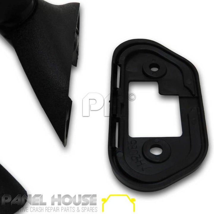 Door Mirror RIGHT Black Skin Mount With Cap Fits Toyota Hilux 01-05 2WD 4WD