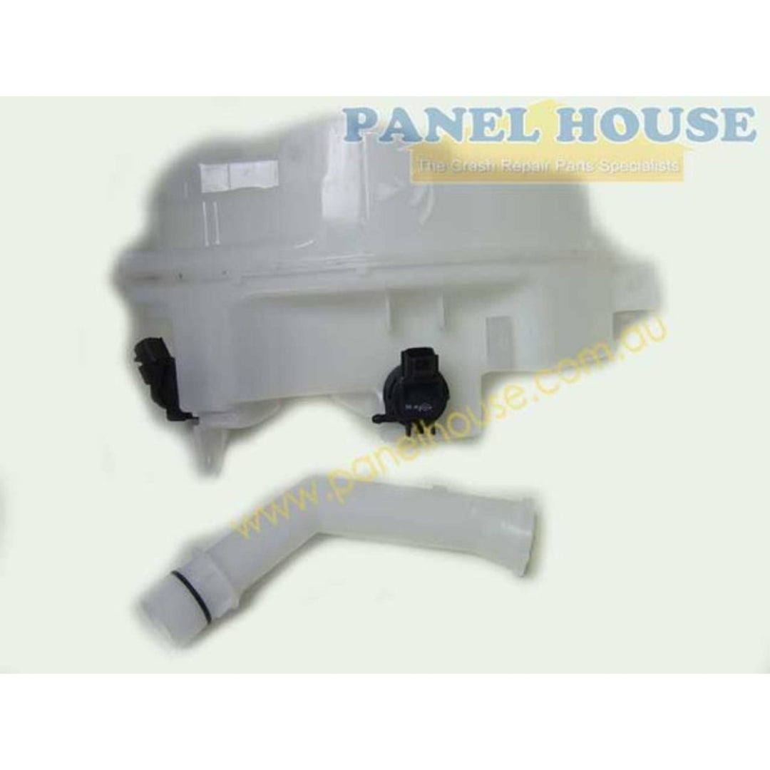 Windscreen Washer Bottle Uni Pump Type fits Mazda 3 BK 03-09 Hatch