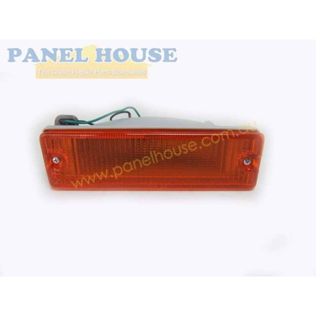 Bar Blinker Indicator Lights PAIR Fits Nissan Navara D21 King Cab 1986 - 1992