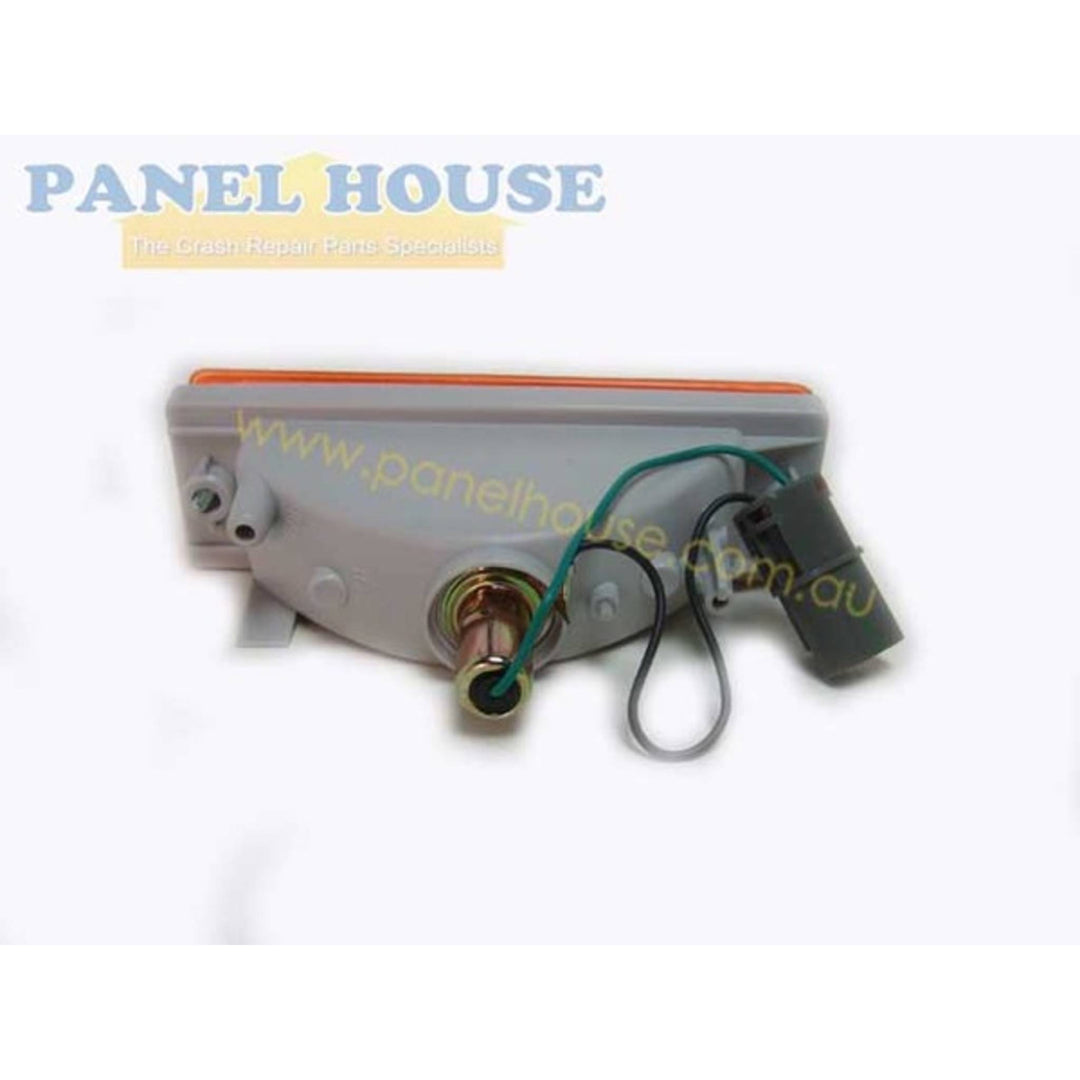 Bar Blinker Indicator Lights PAIR Fits Nissan Navara D21 King Cab 1986 - 1992