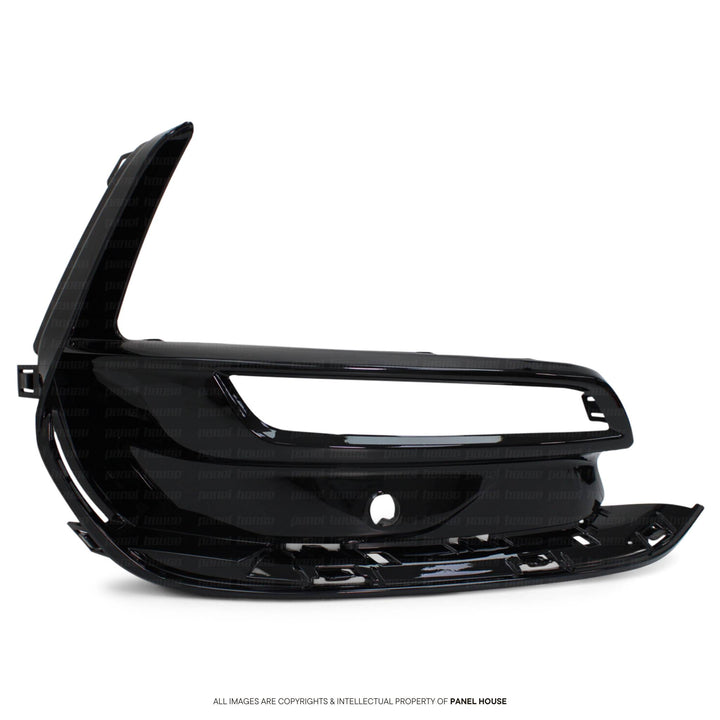 Gloss Black Fog Light Surround DRL RIGHT fits Holden Commodore VF Series 2 Black Series 2015 - 2018