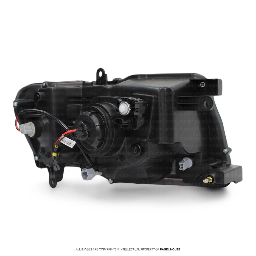 Headlights PAIR Dubai Style fits Nissan Patrol GU Y61 04/04-2015 1 Piece with Xenon bulbs and ballasts