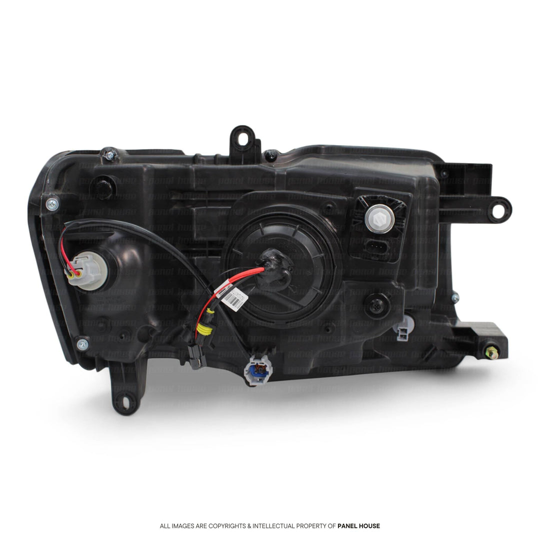 Headlights PAIR Dubai Style fits Nissan Patrol GU Y61 04/04-2015 1 Piece with Xenon bulbs and ballasts