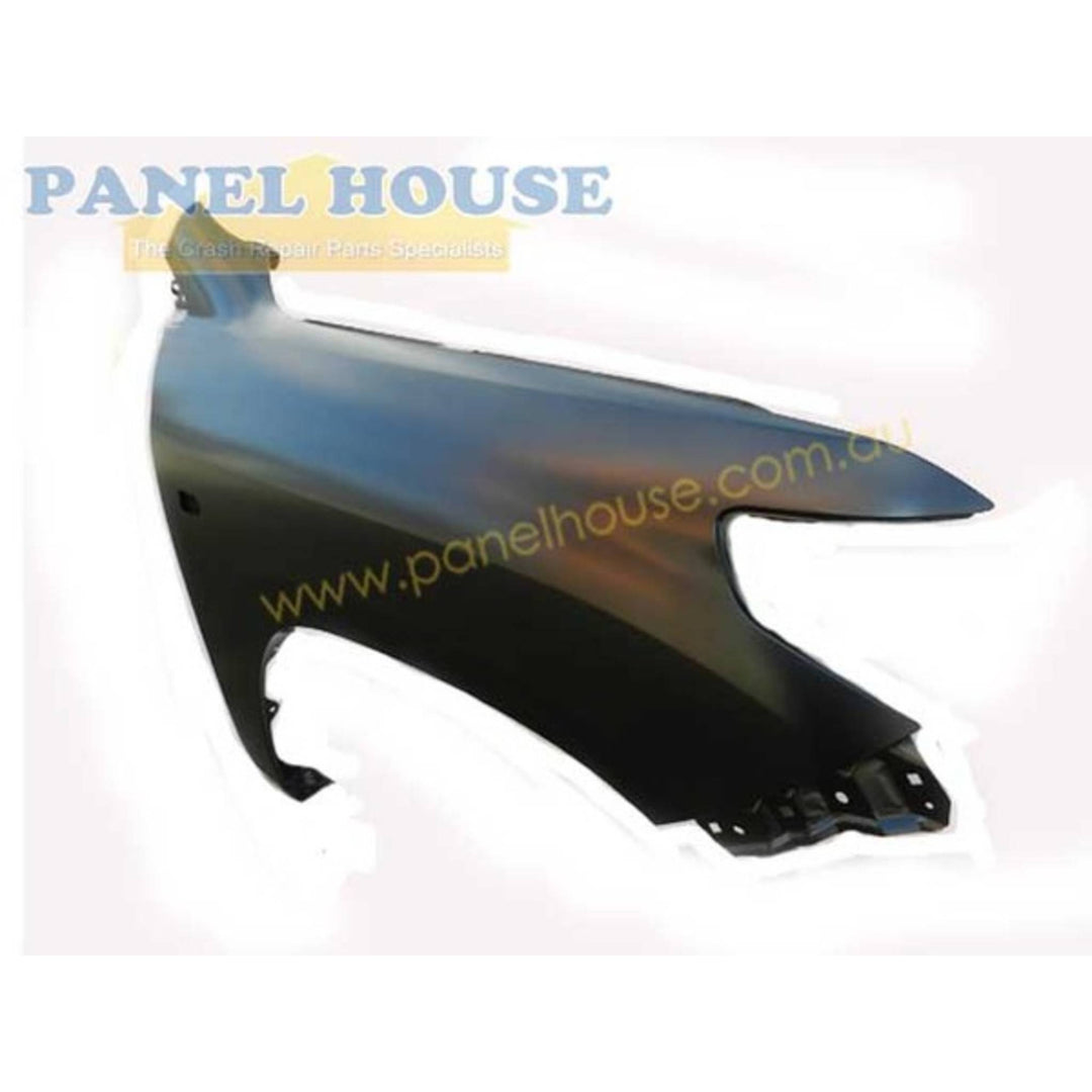 Guard With Flasher Hole RIGHT Fits Toyota Landcruiser 200 Series 2007 - 2011