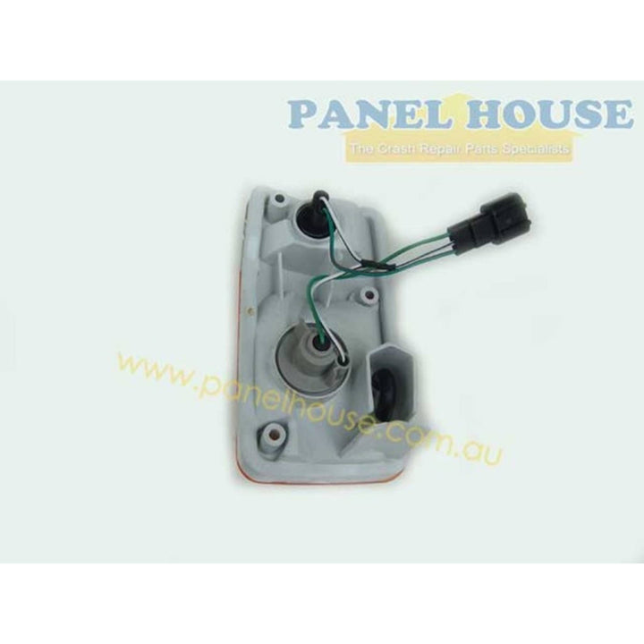 Corner Indicator Park Lights PAIR Fits Nissan Patrol GQ 1994 - 1997