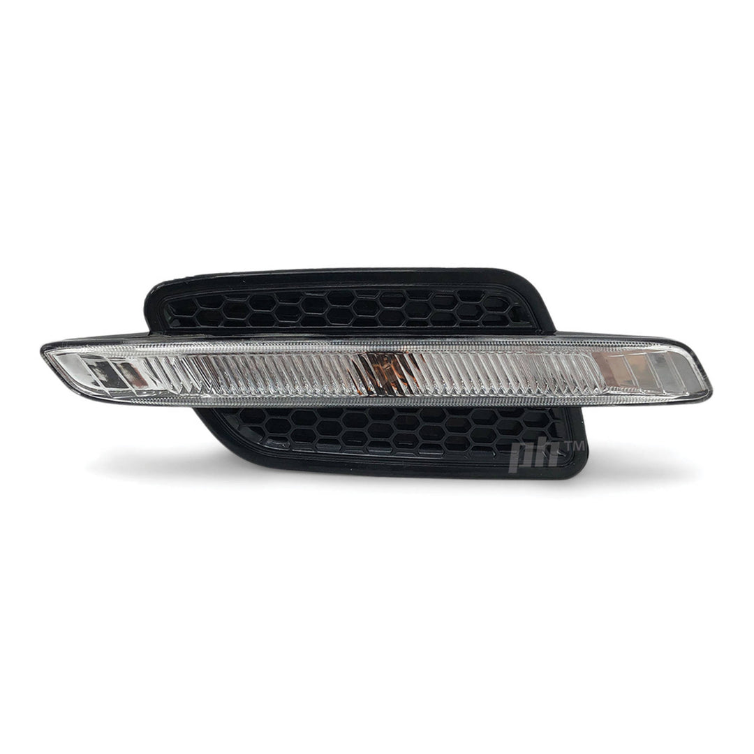Indicator Guard Repeater Light Flashers & Bulbs PAIR fits Holden Commodore VE