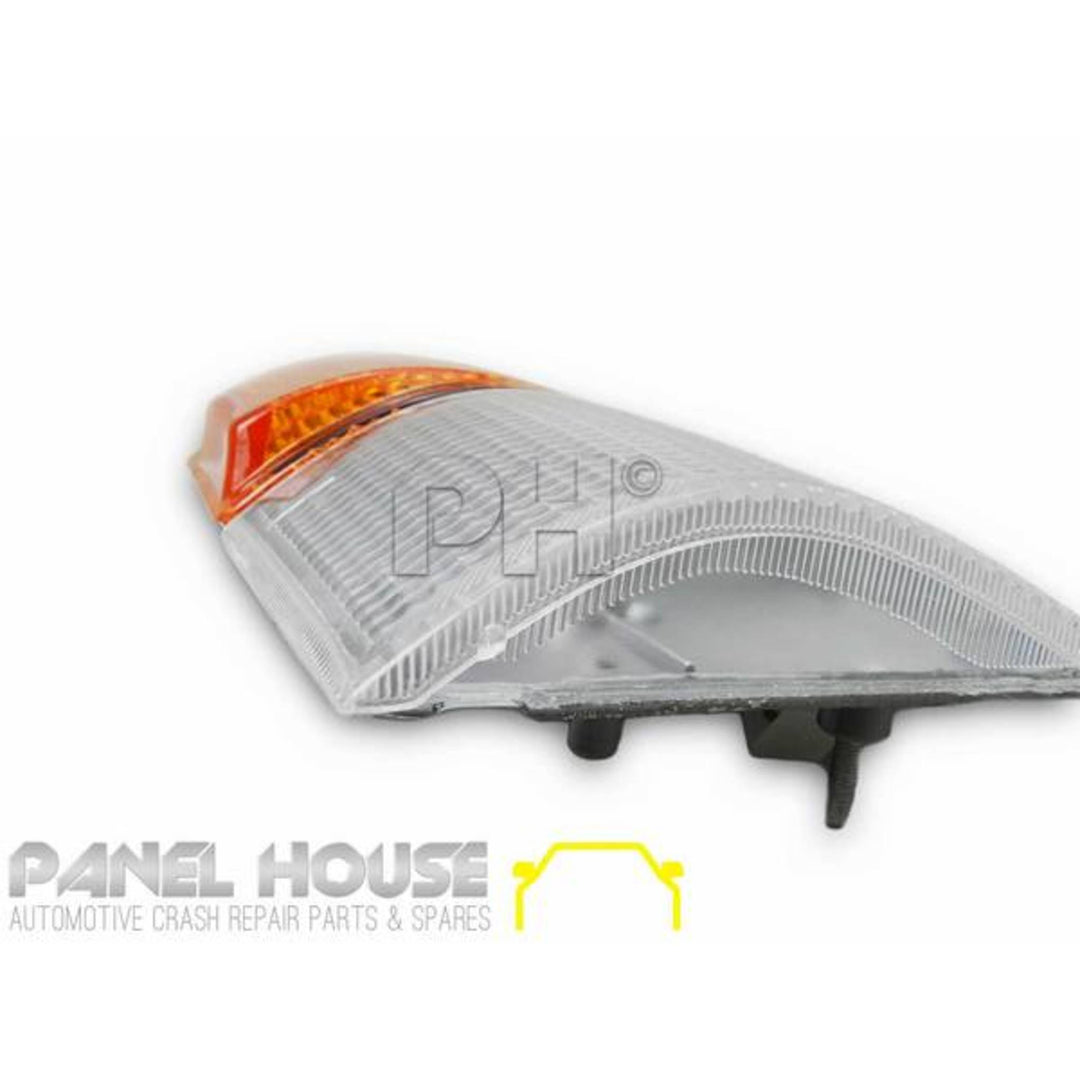 Corner Indicator Park Lights PAIR AMBER BOTTOM Lens Fits Toyota Hiace 1983 - 1985