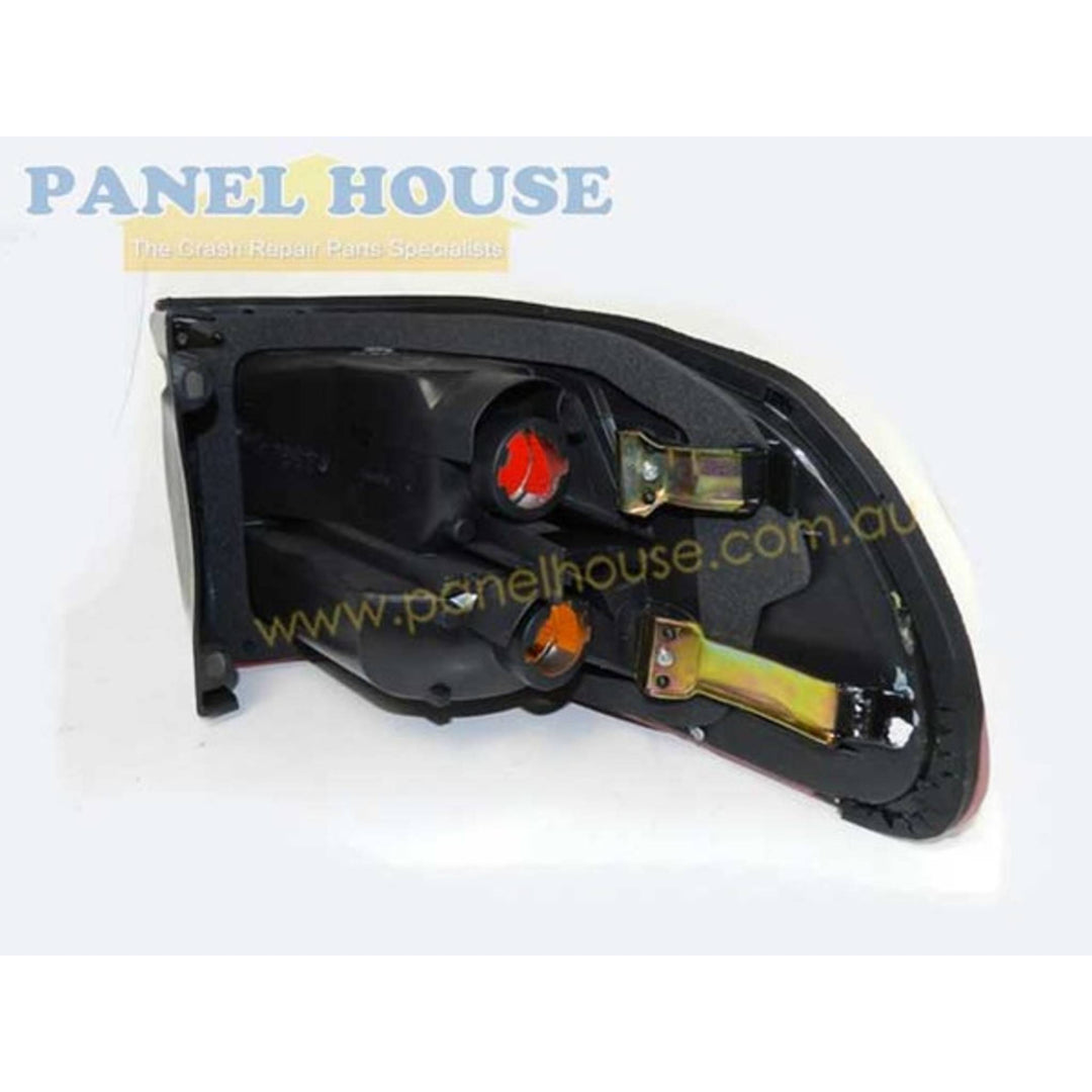 Tailight PAIR fits Toyota Tarago TCR Series Van 1990-2000
