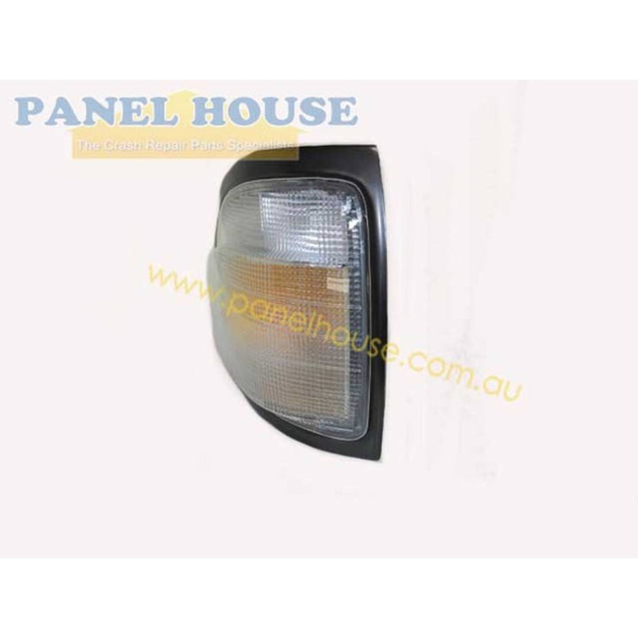 Indicator Light PAIR Front Corner Fits Toyota TownAce Van 92-96