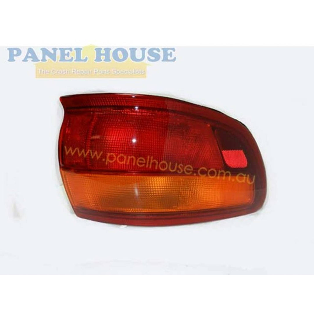Tailight PAIR fits Toyota Tarago TCR Series Van 1990-2000