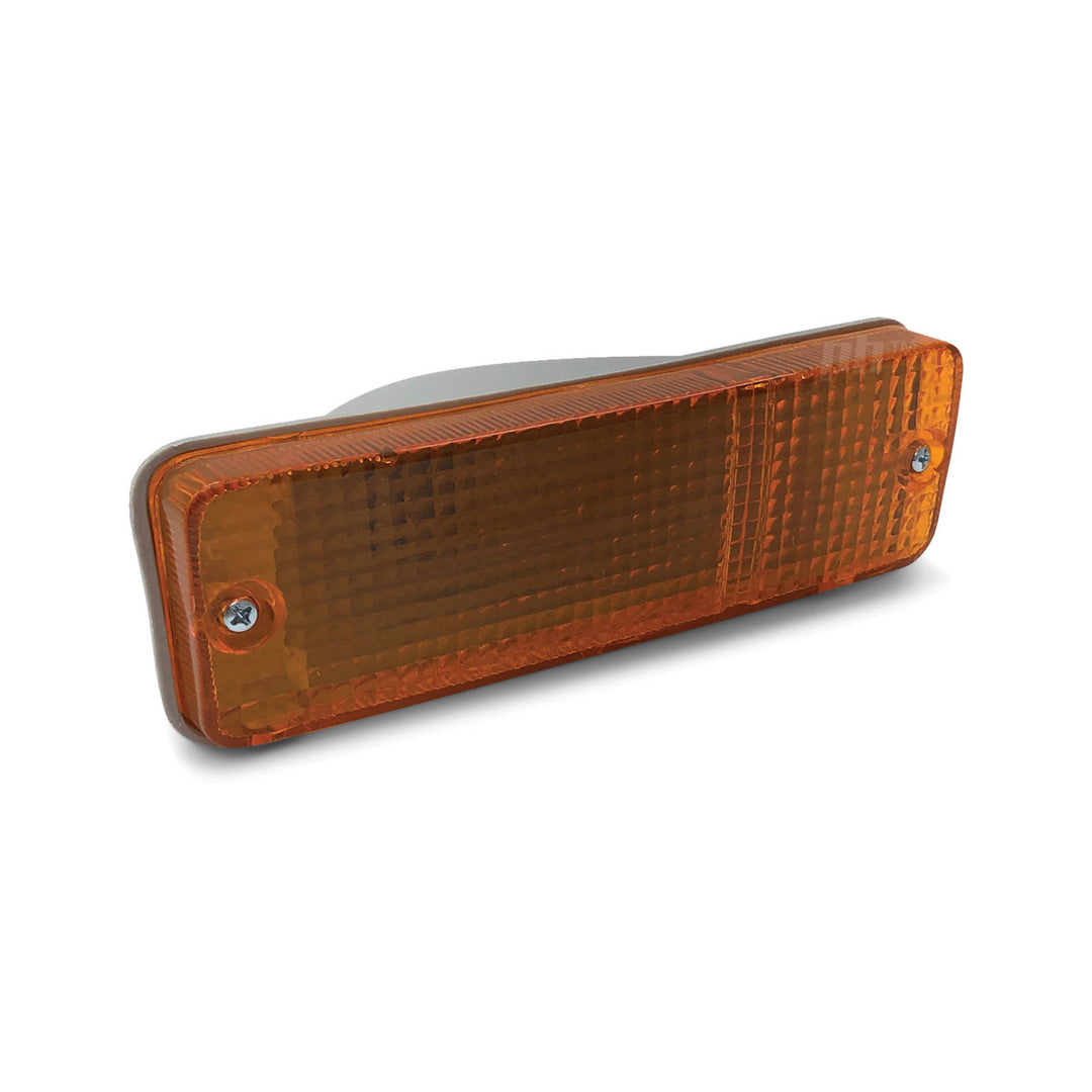 Front Bumper Indicator Light RIGHT Fits Toyota Hilux Ute 2WD 4WD 1983 - 1988