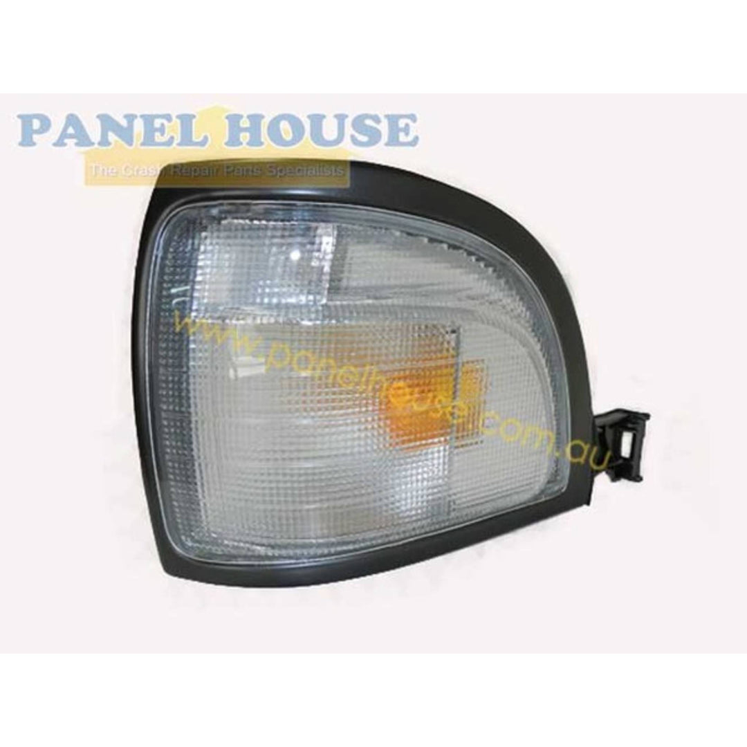 Indicator Light PAIR Front Corner Fits Toyota TownAce Van 92-96