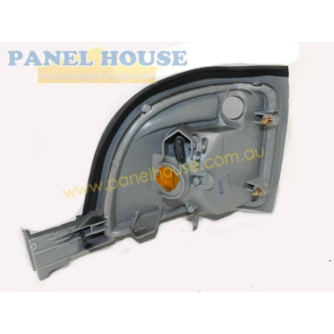 Indicator Light PAIR Front Corner Fits Toyota TownAce Van 92-96